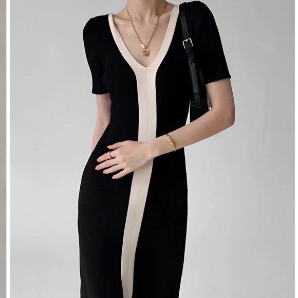Commense NWT Two Tone V-Neck Knit Slit Midi Dress Black and Cream Dress size XS - Picture 3 of 7